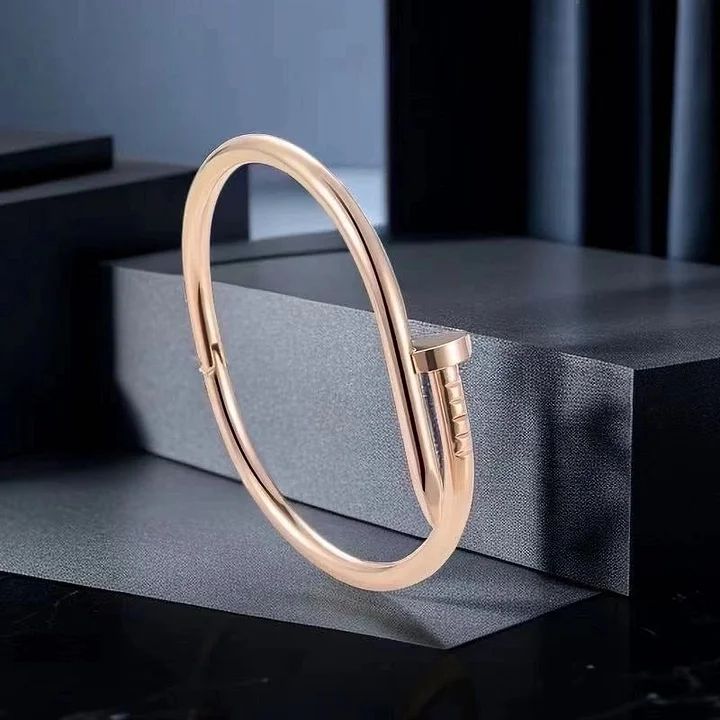 Bracciale chiodo