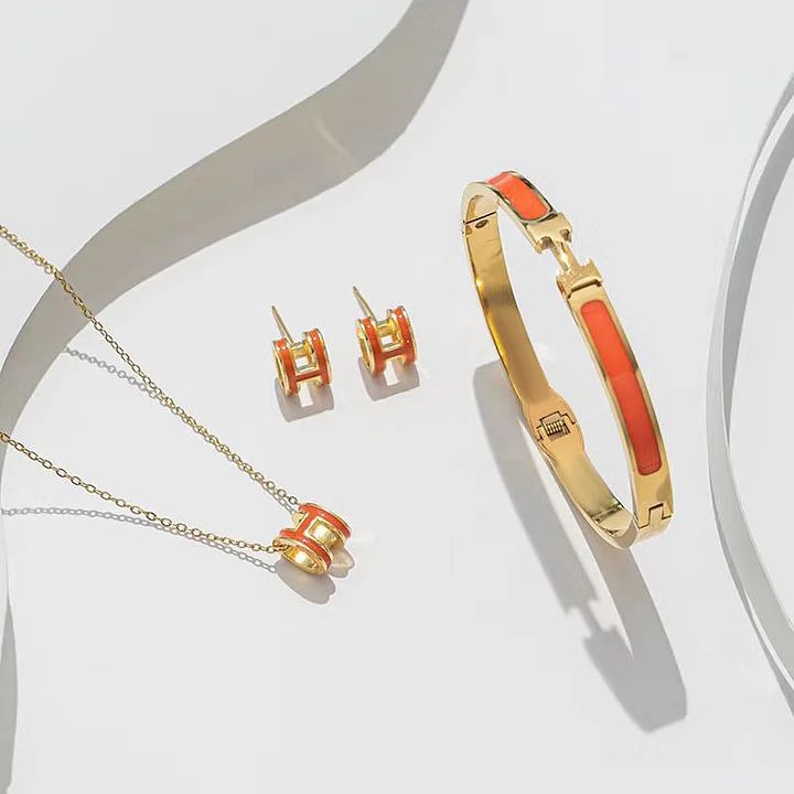 Set collana + orecchino + bracciale
